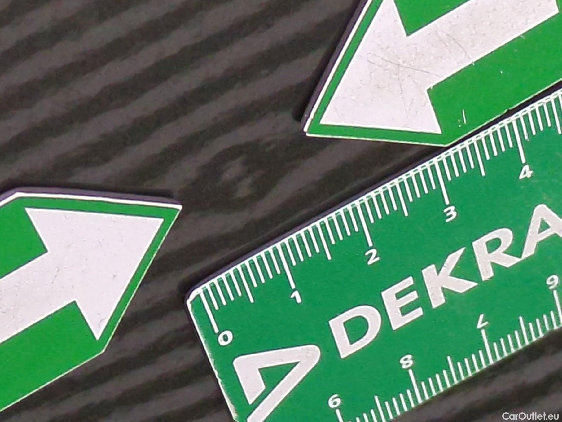  Peugeot  3008  Active Business 1.5 HDi 130CV BVA8 E6d #19