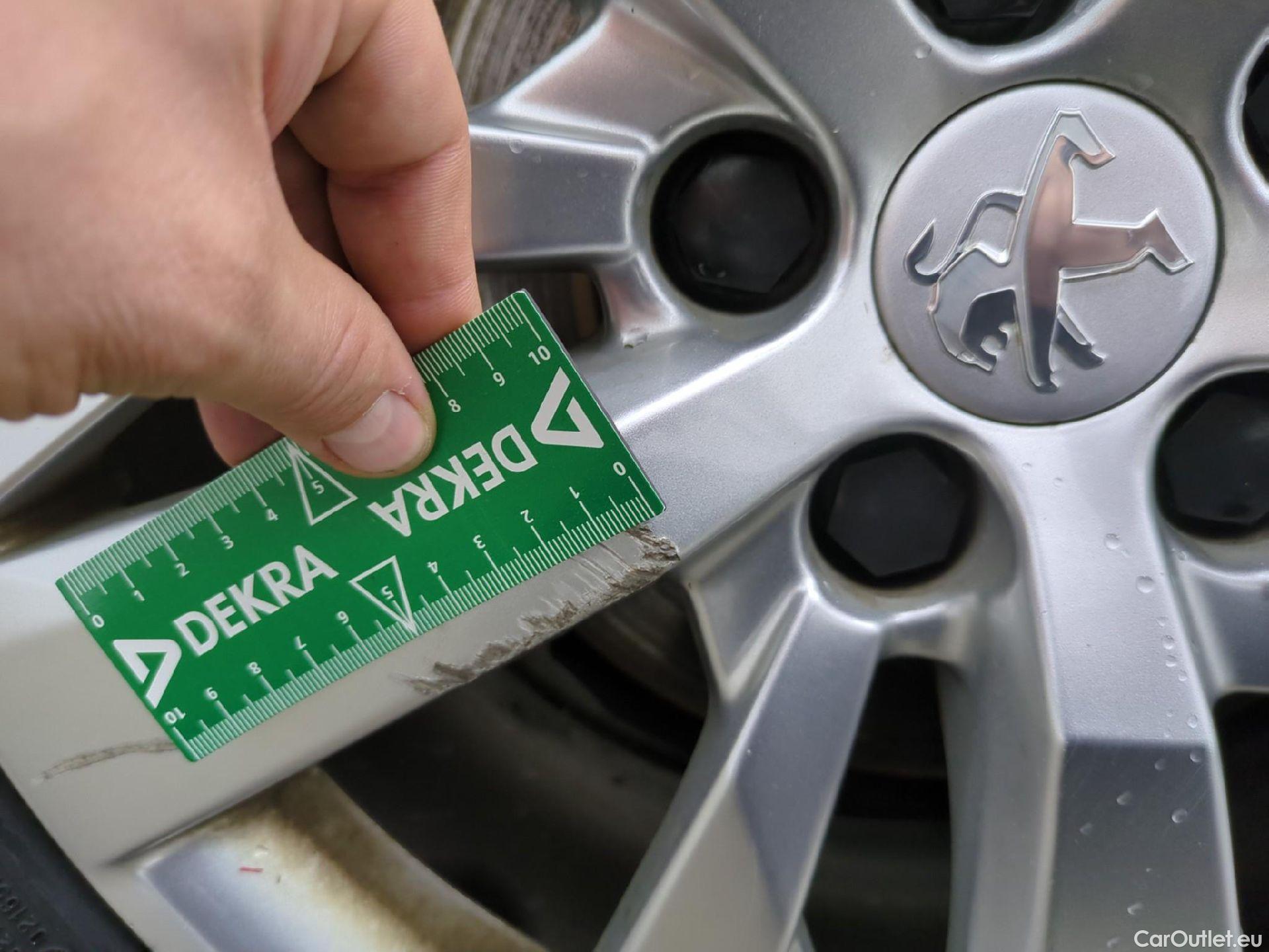  Peugeot  3008  Active Pack 1.5 HDi 130CV BVA8 E6d #14