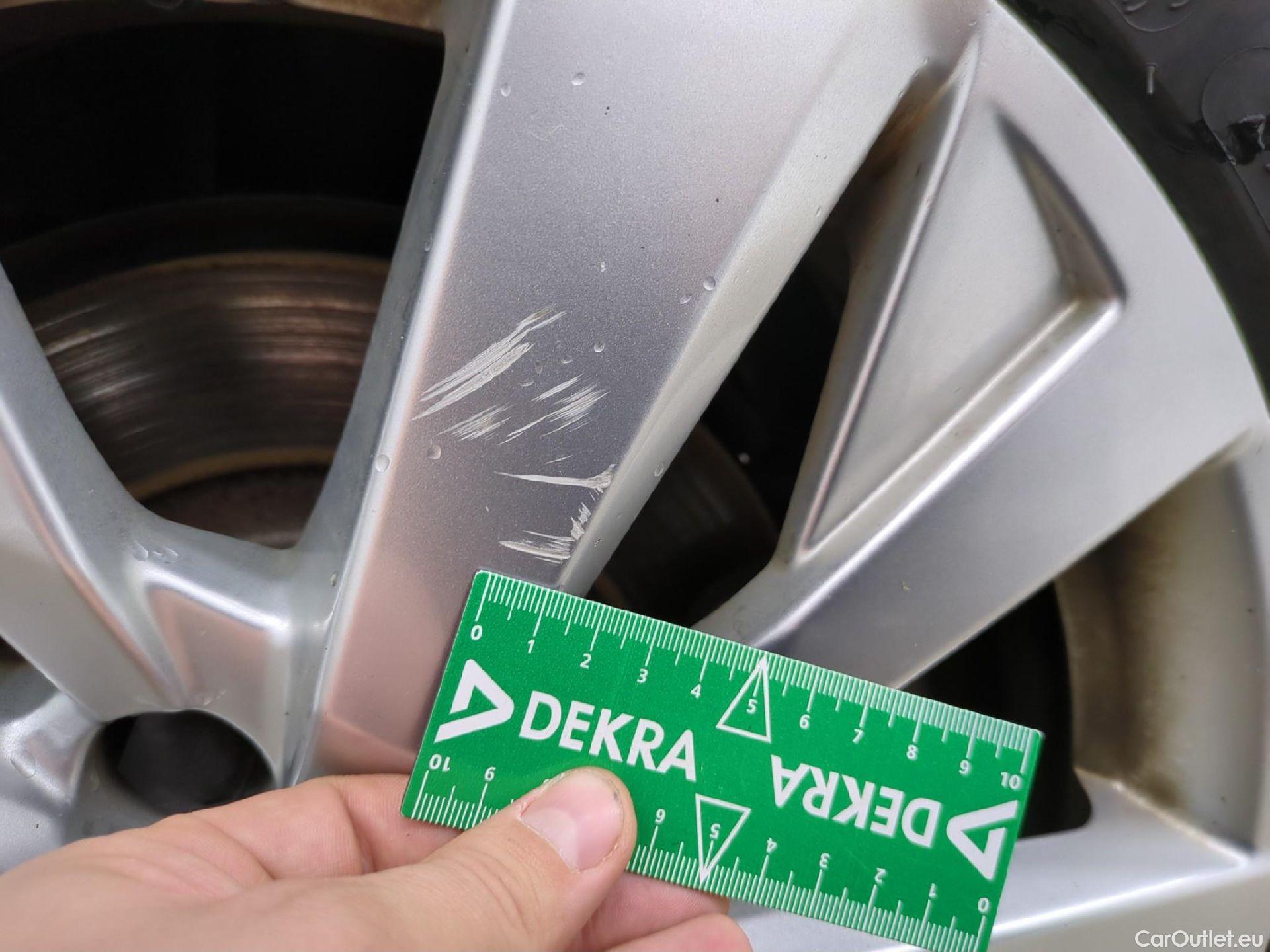  Peugeot  3008  Active Pack 1.5 HDi 130CV BVA8 E6d #13