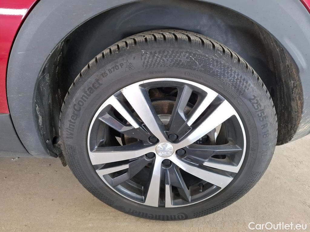  Peugeot  3008 PEUGEOT  / 2016 / 5P / SUV Puretech 180 S&S EAT8 GT LINE #72