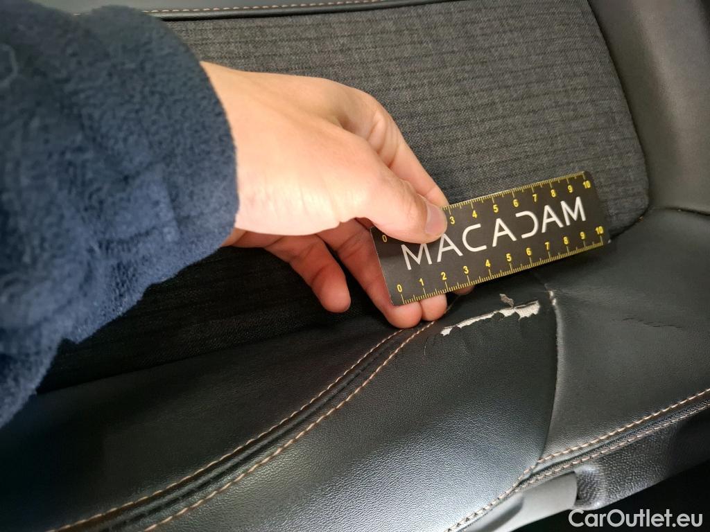  Peugeot  3008 PEUGEOT  / 2016 / 5P / SUV Puretech 180 S&S EAT8 GT LINE #24