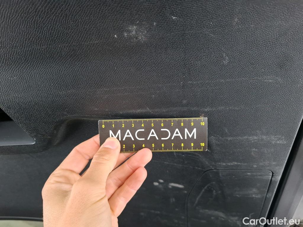  Peugeot  3008 PEUGEOT  / 2016 / 5P / SUV Puretech 180 S&S EAT8 GT LINE #60