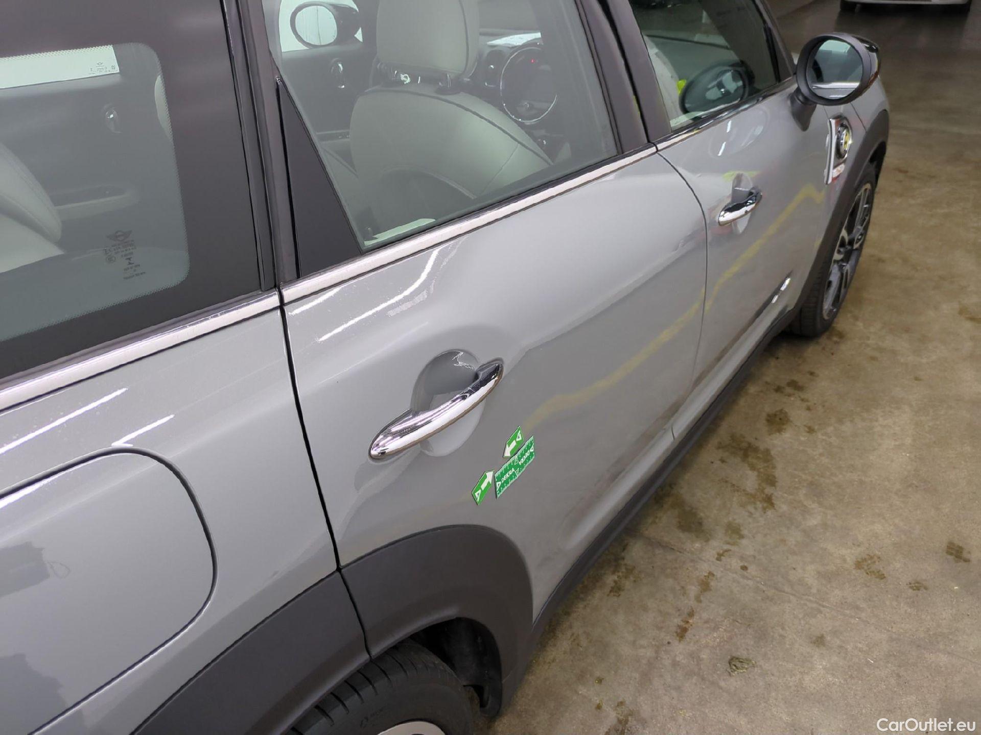  Mini  Countryman MINI  / 2016 / 5P / Crossover Cooper SE ALL4 JCW 136+88ch BVA6 #19