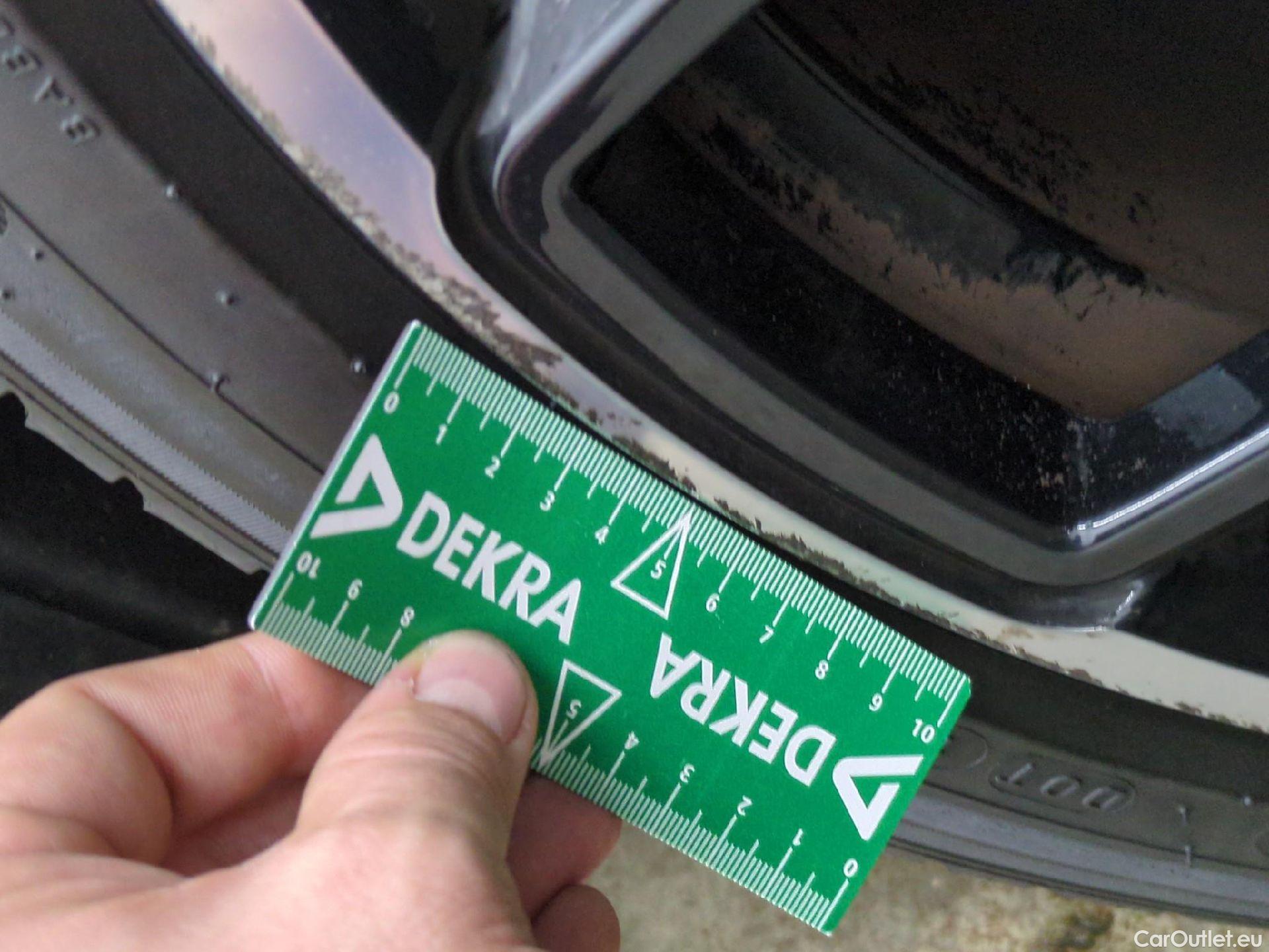  Mini  Countryman MINI  / 2016 / 5P / Crossover Cooper SE ALL4 JCW 136+88ch BVA6 #7