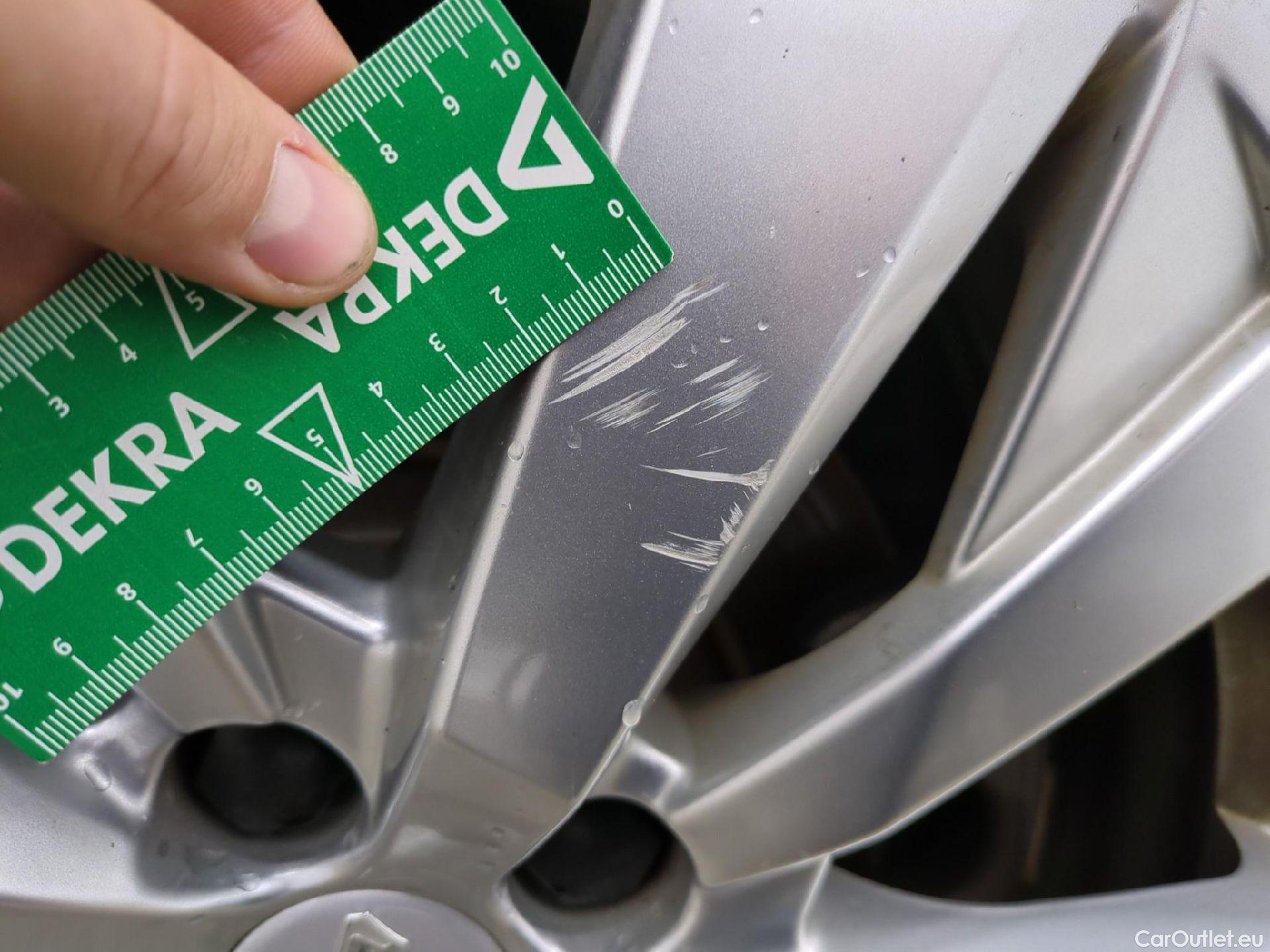  Peugeot  3008  Active Pack 1.5 HDi 130CV BVA8 E6d #15