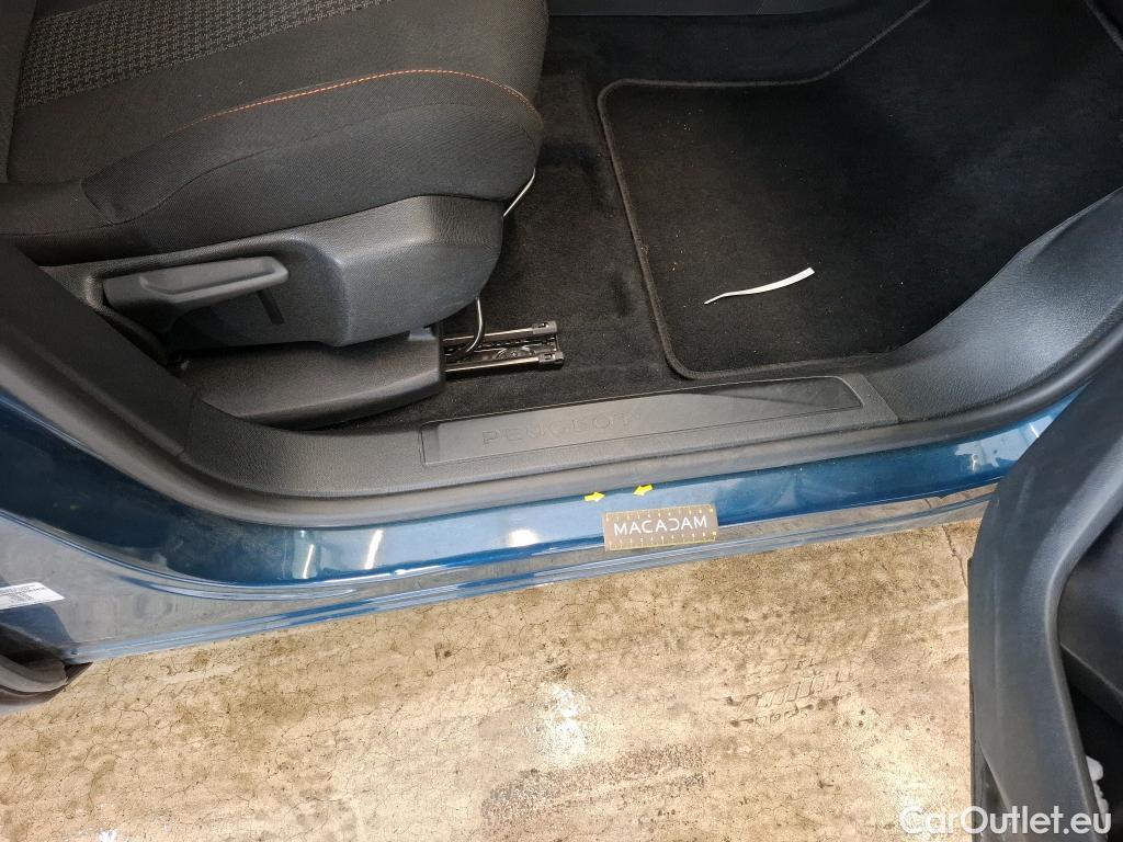  Peugeot  3008  Active Business 1.2 PureTech 130CV BVA8 E6d #31