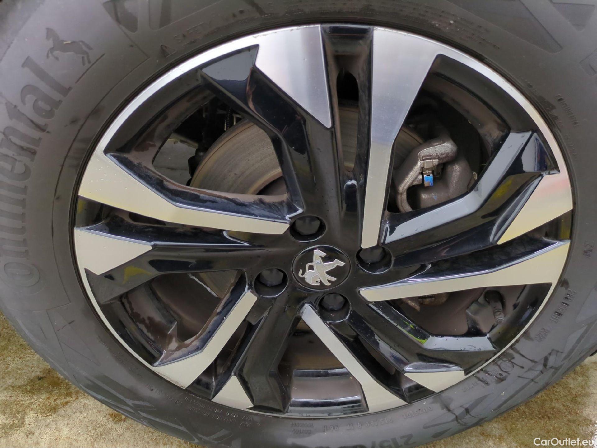  Peugeot  2008  Allure Pack 1.5 HDi 130CV BVA8 E6d #5