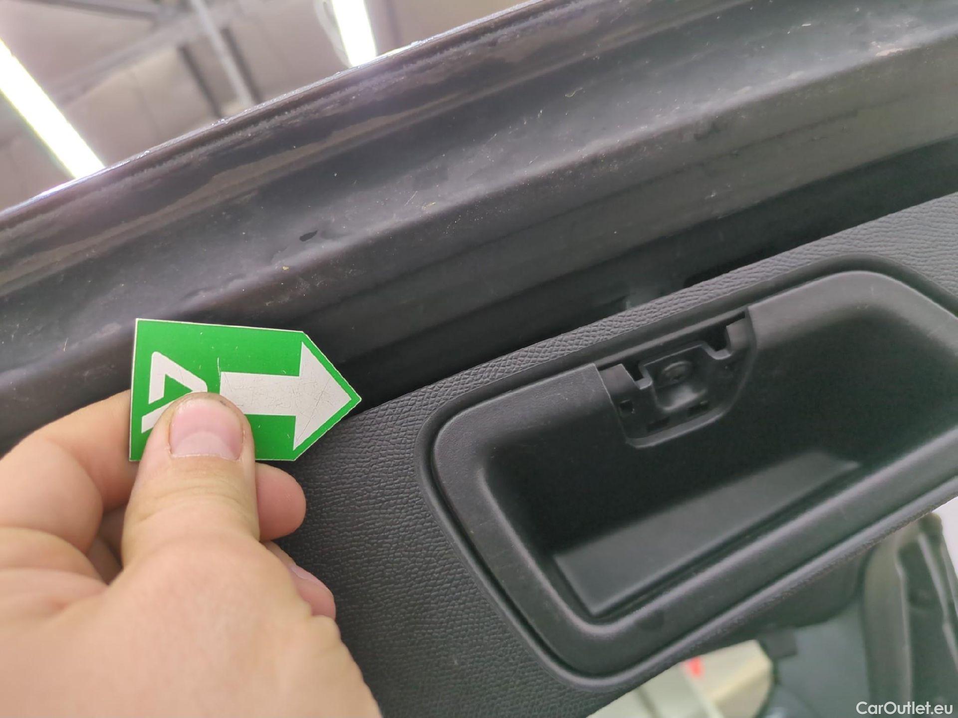  Peugeot  3008  Active Pack 1.5 HDi 130CV BVA8 E6d #3