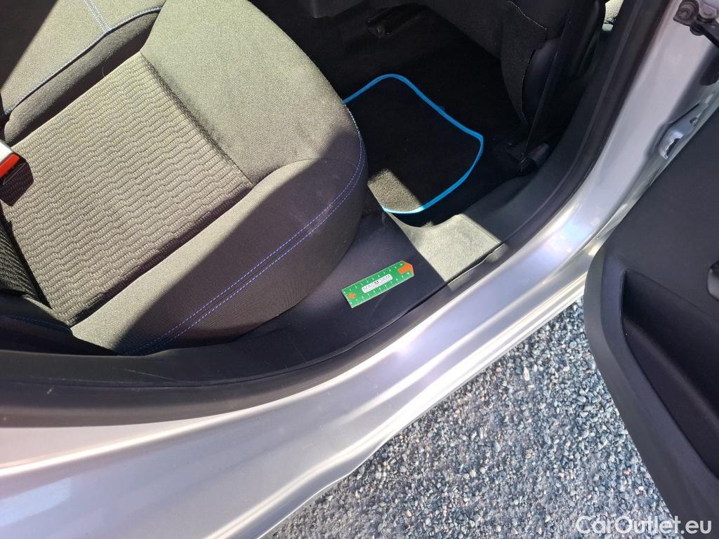  Peugeot  208  Style 1.2 PureTech 80 #4