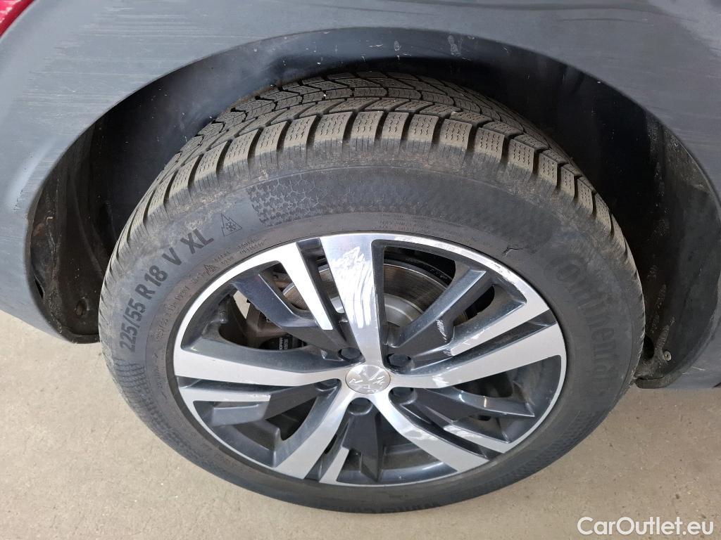  Peugeot  3008 PEUGEOT  / 2016 / 5P / SUV Puretech 180 S&S EAT8 GT LINE #19