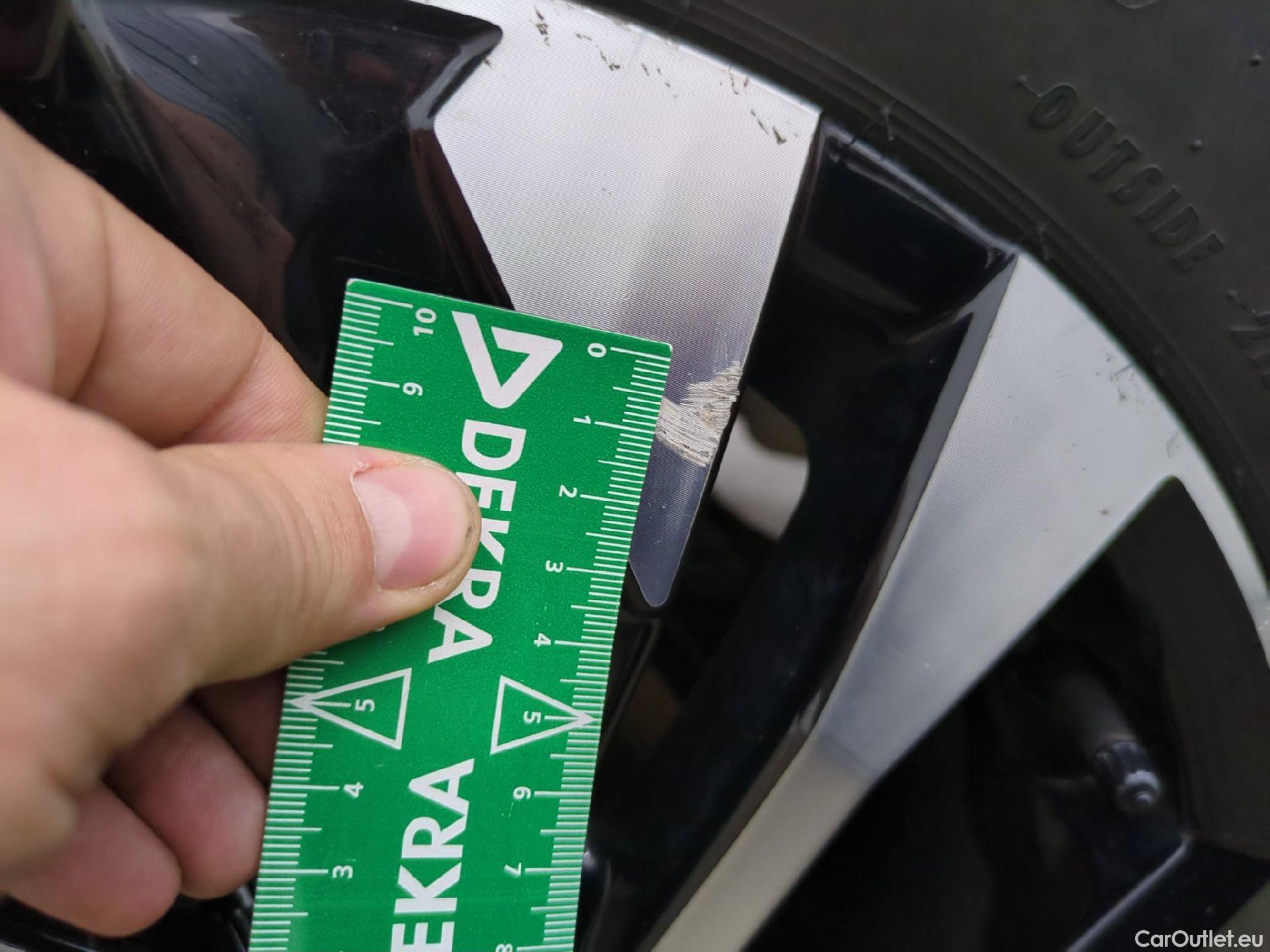  Peugeot  2008  Allure Pack 1.5 HDi 130CV BVA8 E6d #8