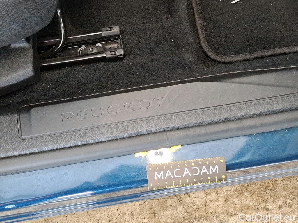  Peugeot  3008  Active Business 1.2 PureTech 130CV BVA8 E6d #33