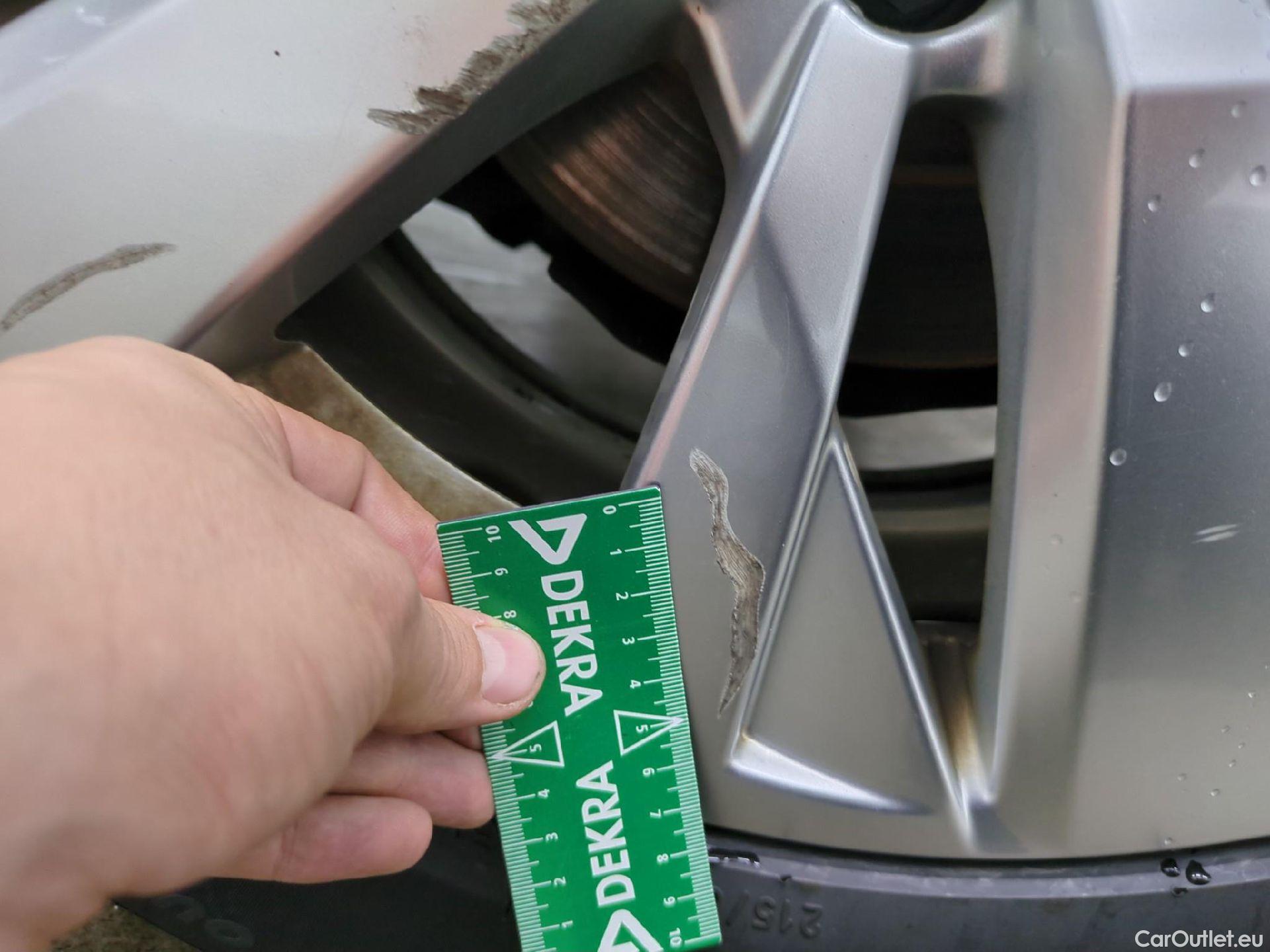  Peugeot  3008  Active Pack 1.5 HDi 130CV BVA8 E6d #16