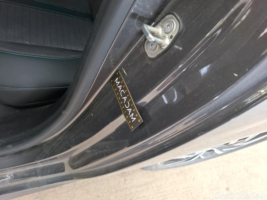  Peugeot  208  Allure Business 1.5 HDi 100CV BVM6 E6d #38