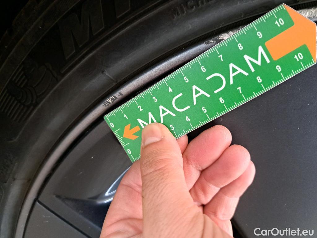  Tesla  Model 3 TESLA   2018  4P  Berline Propulsion #22