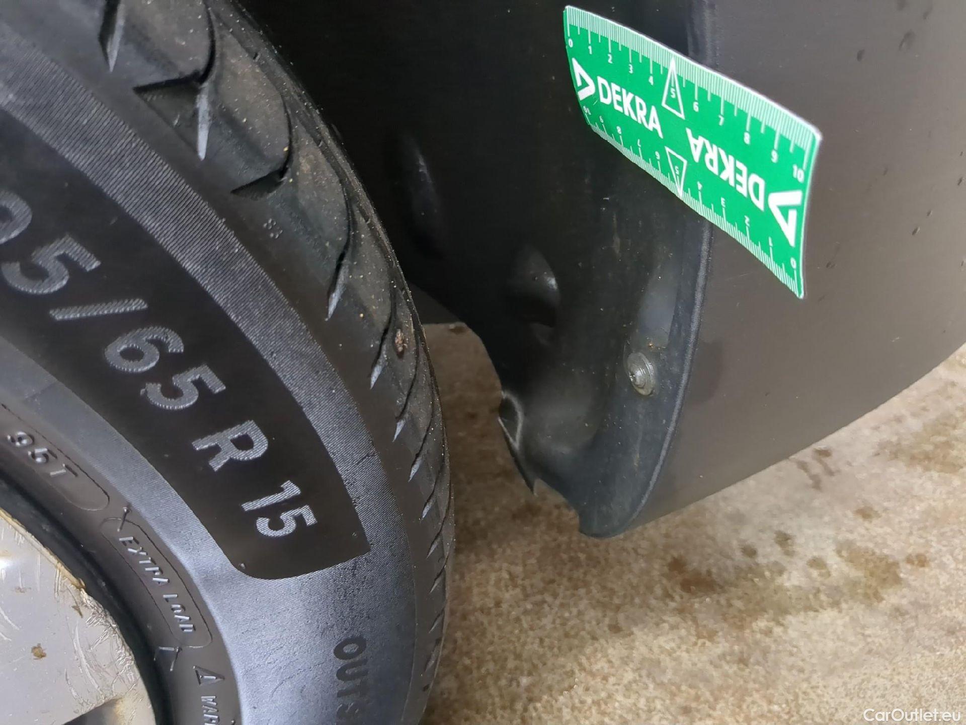  Renault  Kangoo  II Express Maxi Extra (Série Spéciale) 1.5 dCi 95CV BVM6 E6dT #3