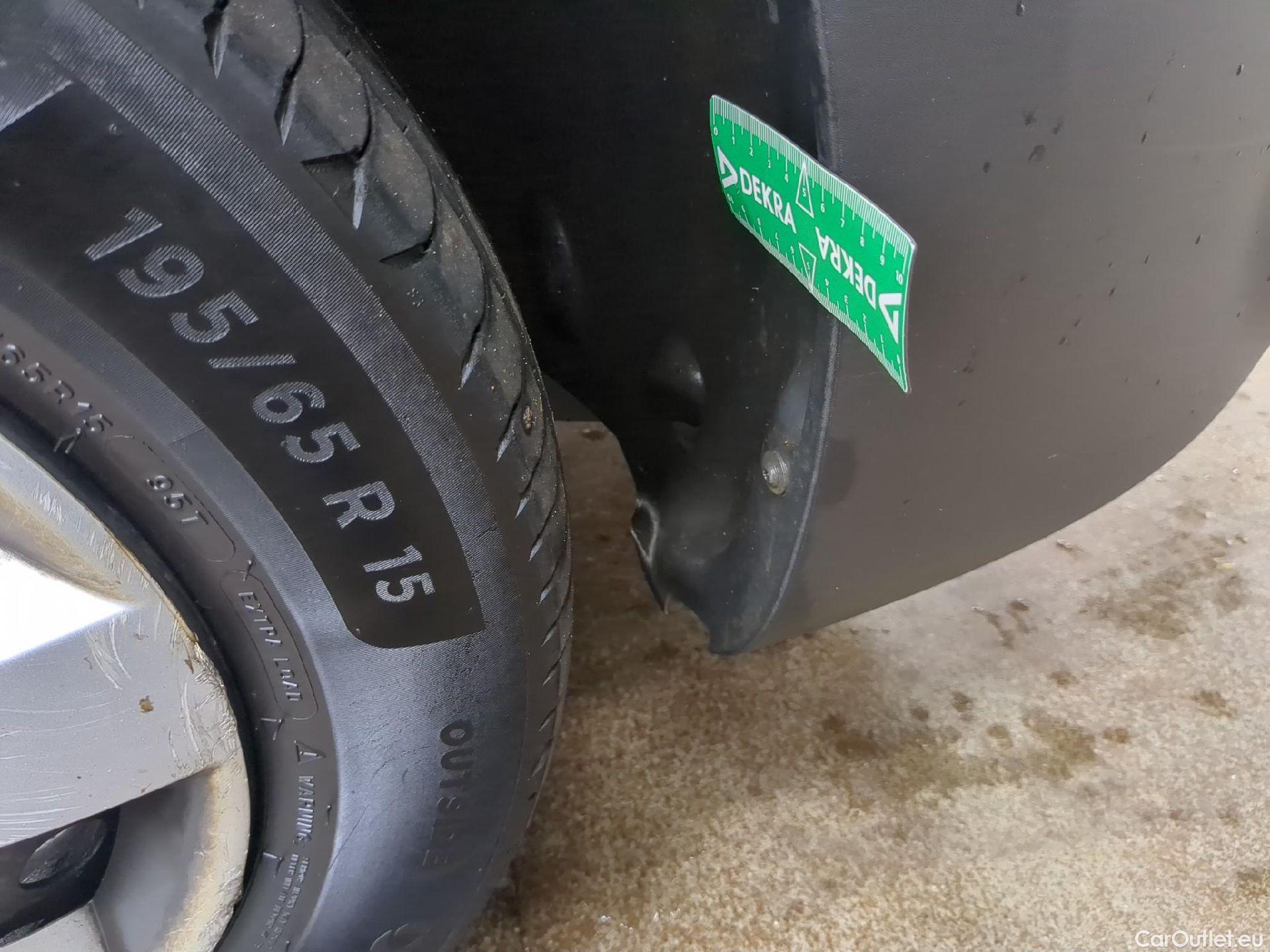  Renault  Kangoo  II Express Maxi Extra (Série Spéciale) 1.5 dCi 95CV BVM6 E6dT #4