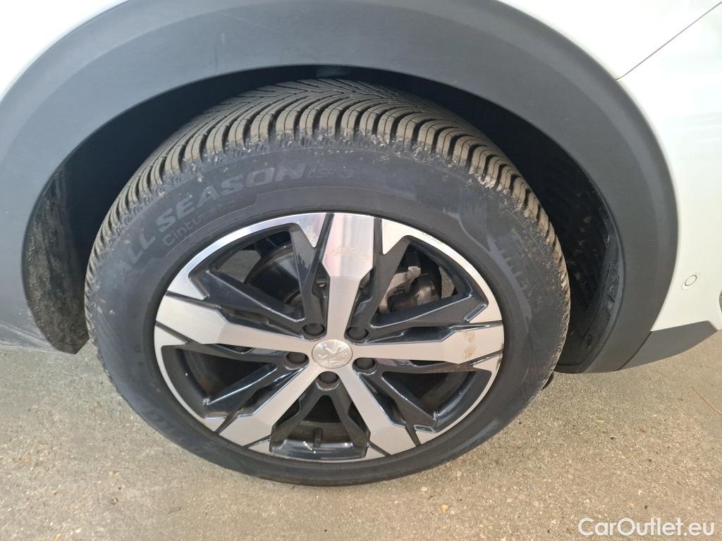  Peugeot  5008  Allure Pack 1.5 HDi 130CV BVA8 7 Sieges E6d #5