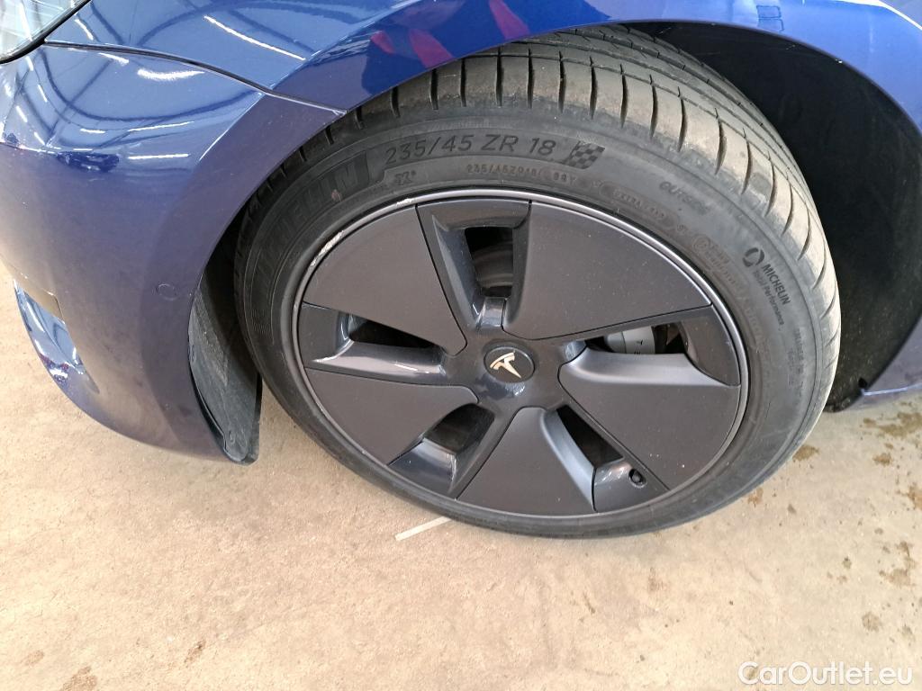  Tesla  Model 3 TESLA   2018  4P  Berline Propulsion #18