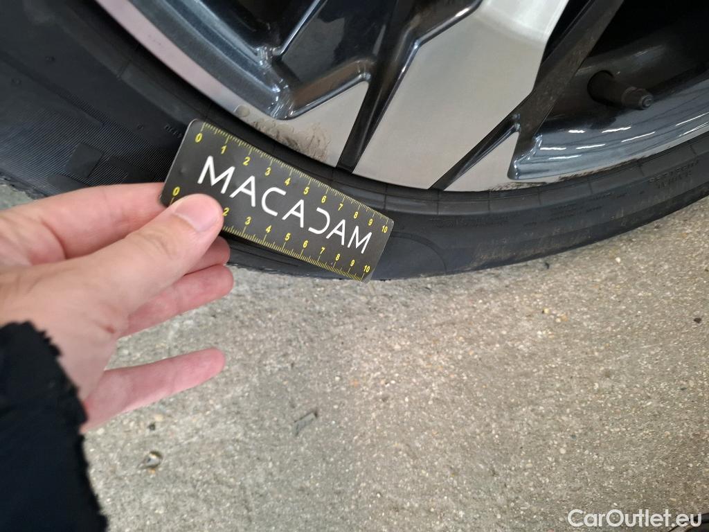  Peugeot  5008  Allure Pack 1.5 HDi 130CV BVA8 7 Sieges E6d #10