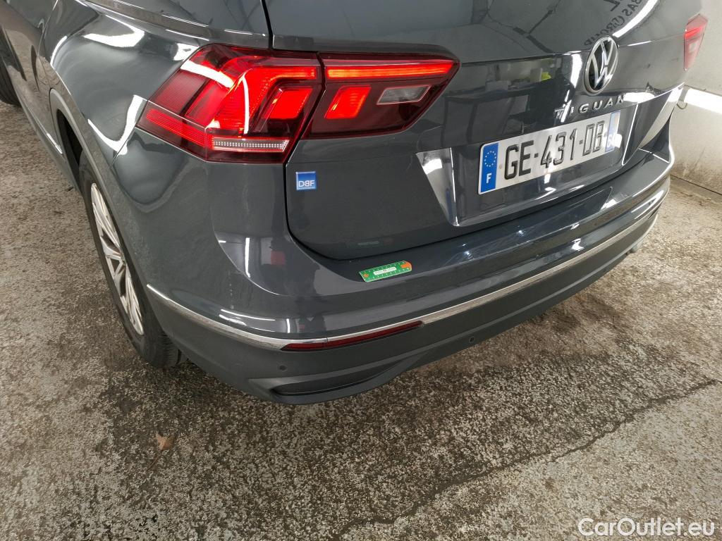  Volkswagen  Tiguan VOLKSWAGEN  / 2020 / 5P / SUV 2.0 TDI 150 DSG7 Life Business #16
