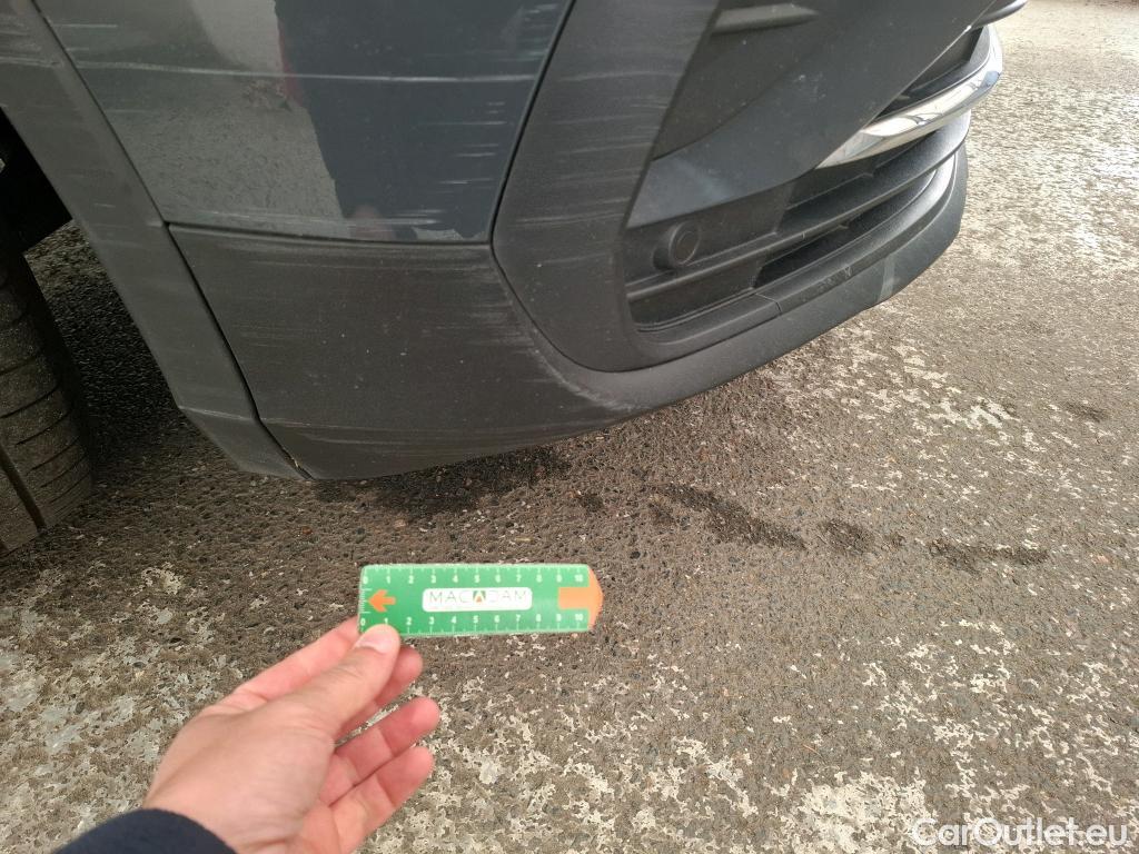  Volkswagen  Tiguan VOLKSWAGEN  / 2020 / 5P / SUV 2.0 TDI 150 DSG7 Life Business #9