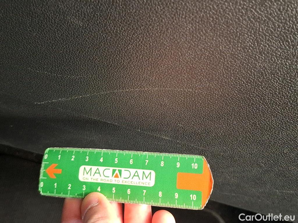  Volkswagen  Tiguan VOLKSWAGEN  / 2020 / 5P / SUV 2.0 TDI 150 DSG7 Life Business #23