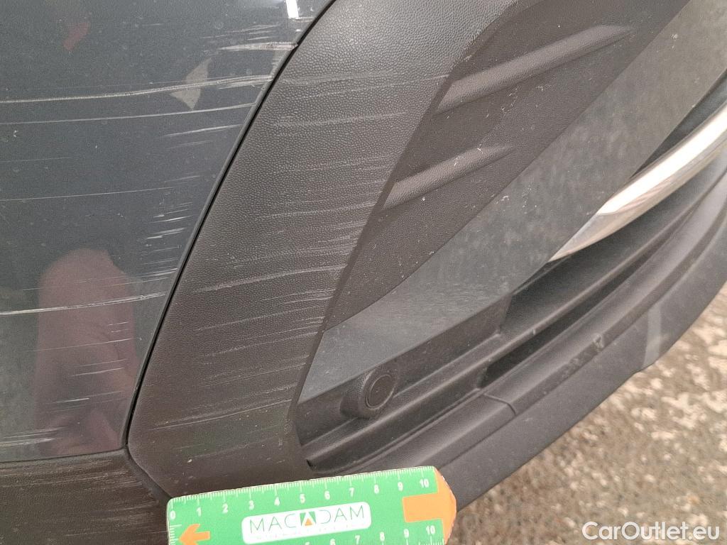  Volkswagen  Tiguan VOLKSWAGEN  / 2020 / 5P / SUV 2.0 TDI 150 DSG7 Life Business #31