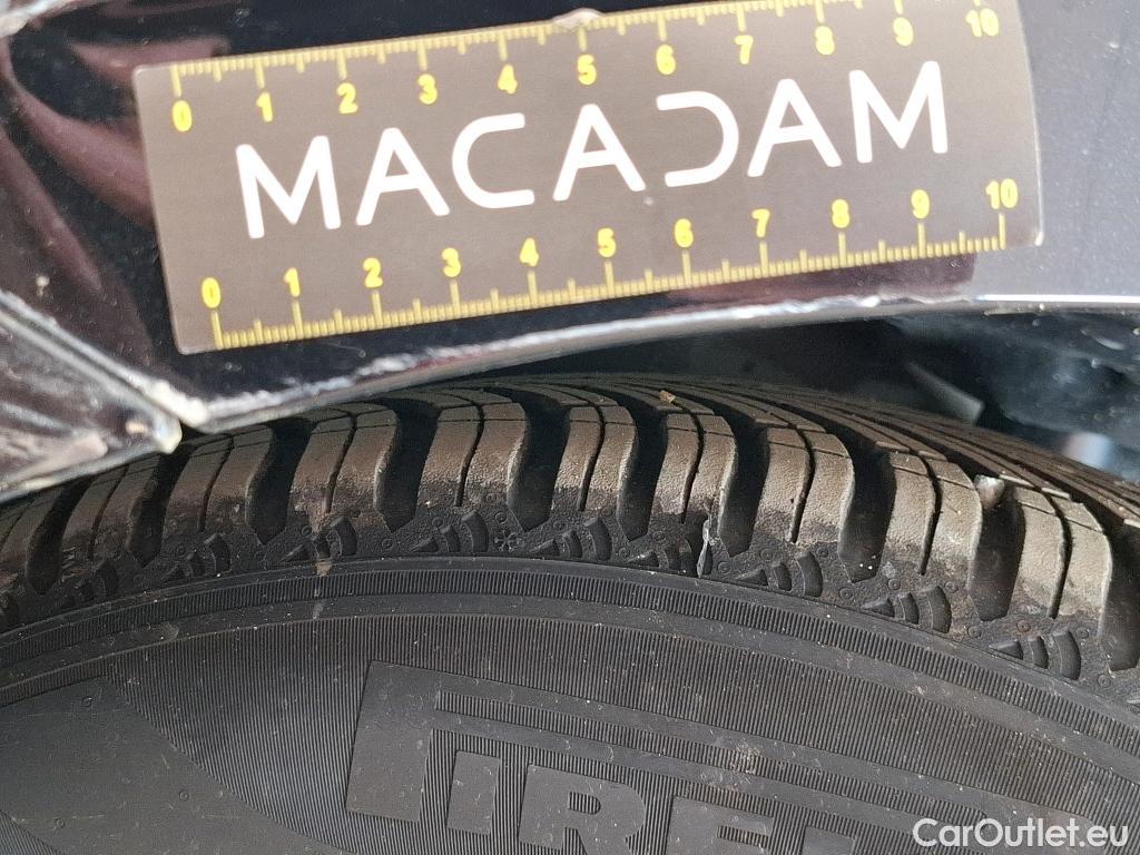  Volkswagen  Passat  Berline Comfortline BMT/Start-Stopp 2.0 TDI 150CV BVA7 E6 #15