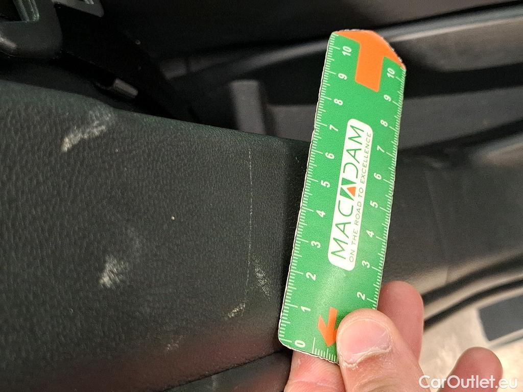  Volkswagen  Tiguan VOLKSWAGEN  / 2020 / 5P / SUV 2.0 TDI 150 DSG7 Life Business #21