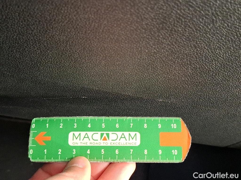  Volkswagen  Tiguan VOLKSWAGEN  / 2020 / 5P / SUV 2.0 TDI 150 DSG7 Life Business #24