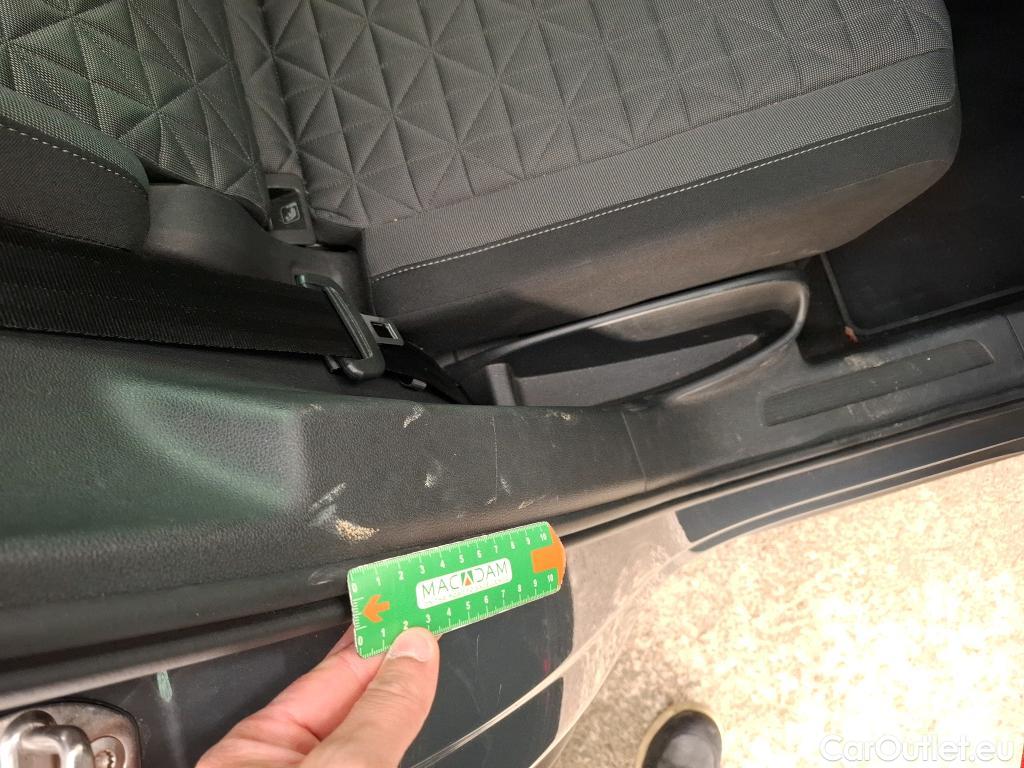  Volkswagen  Tiguan VOLKSWAGEN  / 2020 / 5P / SUV 2.0 TDI 150 DSG7 Life Business #20