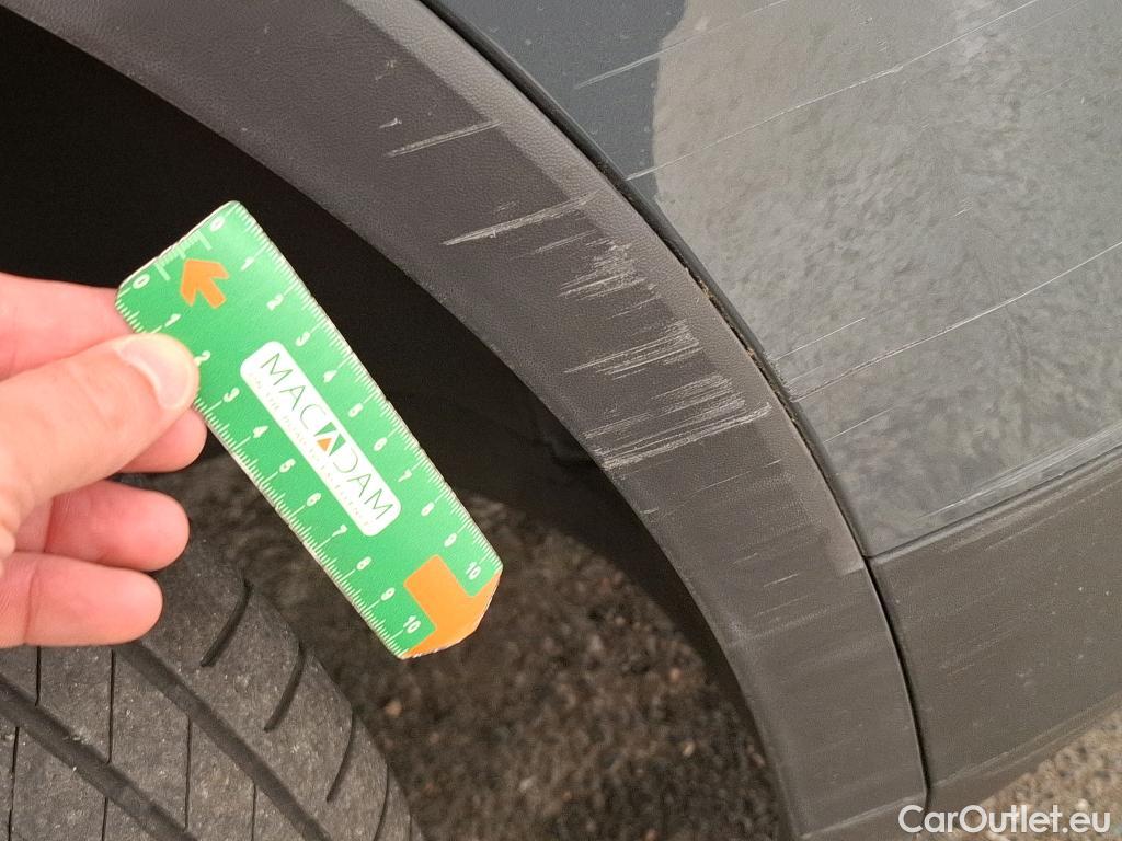  Volkswagen  Tiguan VOLKSWAGEN  / 2020 / 5P / SUV 2.0 TDI 150 DSG7 Life Business #33