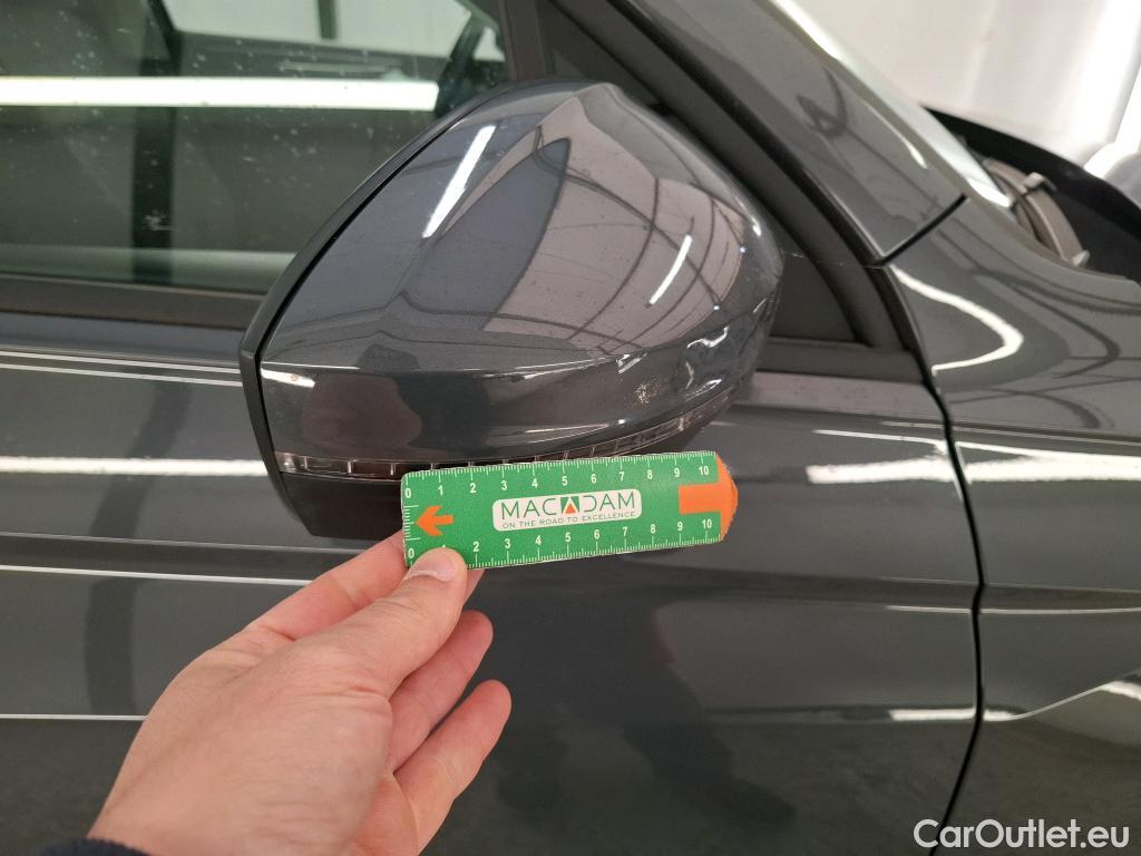  Volkswagen  Tiguan VOLKSWAGEN  / 2020 / 5P / SUV 2.0 TDI 150 DSG7 Life Business #27