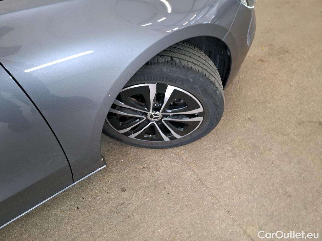  Mercedes  B-Klasse MERCEDES-BENZ Classe B / 2022 / 5P / monospace B 180 Business Line #22