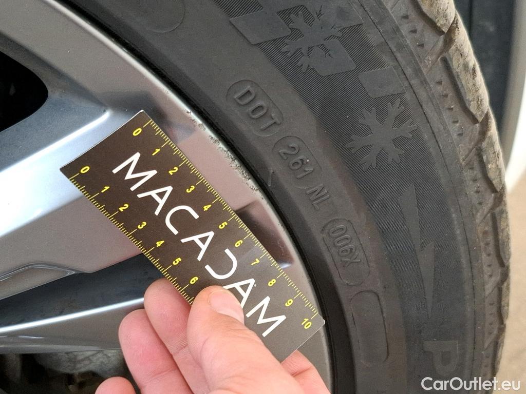  Volkswagen  Tiguan VOLKSWAGEN  / 2020 / 5P / SUV 2.0 TDI 150 DSG7 R-Line #14