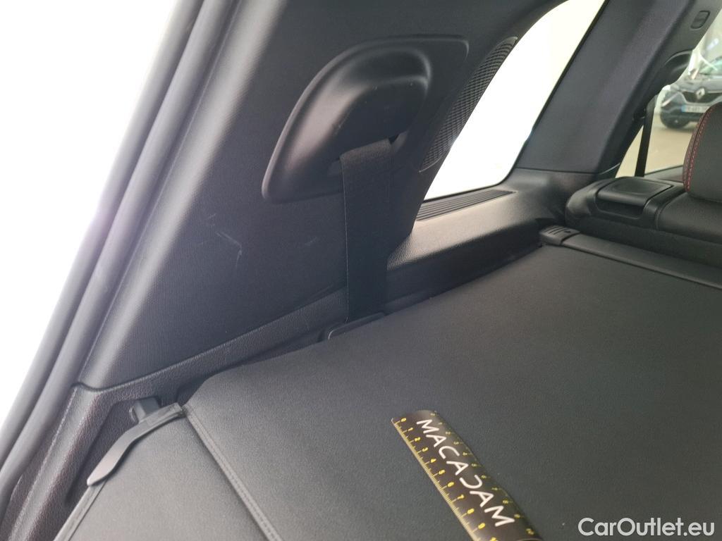  Mercedes  GLB  / 2019 / 5P / SUV  200 d AMG Line #18