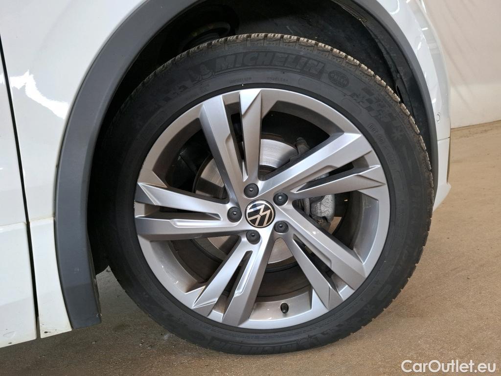  Volkswagen  Tiguan VOLKSWAGEN  / 2020 / 5P / SUV 2.0 TDI 150 DSG7 R-Line #19