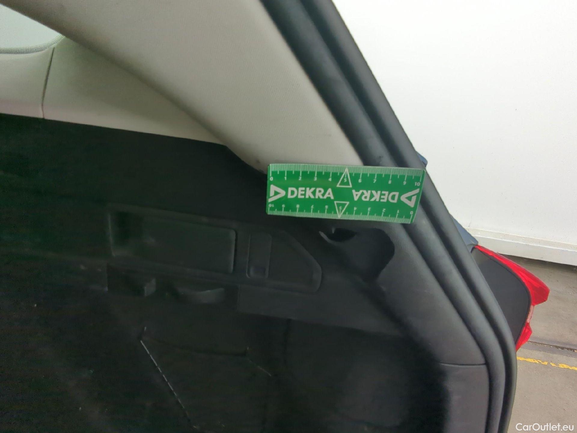  Ford  Focus FORD  SW / 2021 / 5P / Break 1.0 Flexi mHEV 125 Titani X Busin Pshift #3