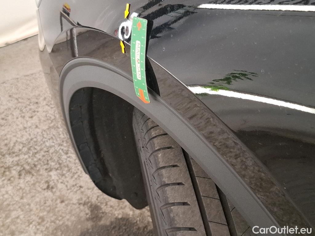  Ford  Kuga FORD  / 2019 / 5P / SUV 2.5 190 hybrid Flexifuel Pshift Titanium #4