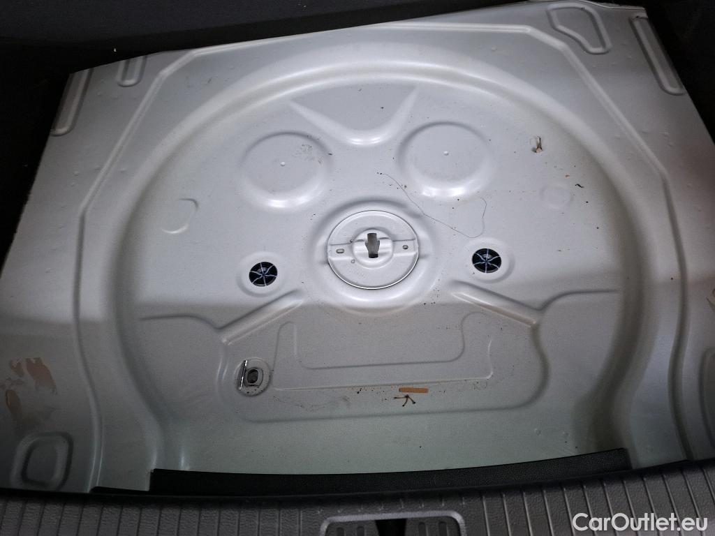  Volkswagen  Tiguan VOLKSWAGEN  / 2020 / 5P / SUV 2.0 TDI 150 DSG7 R-Line #15