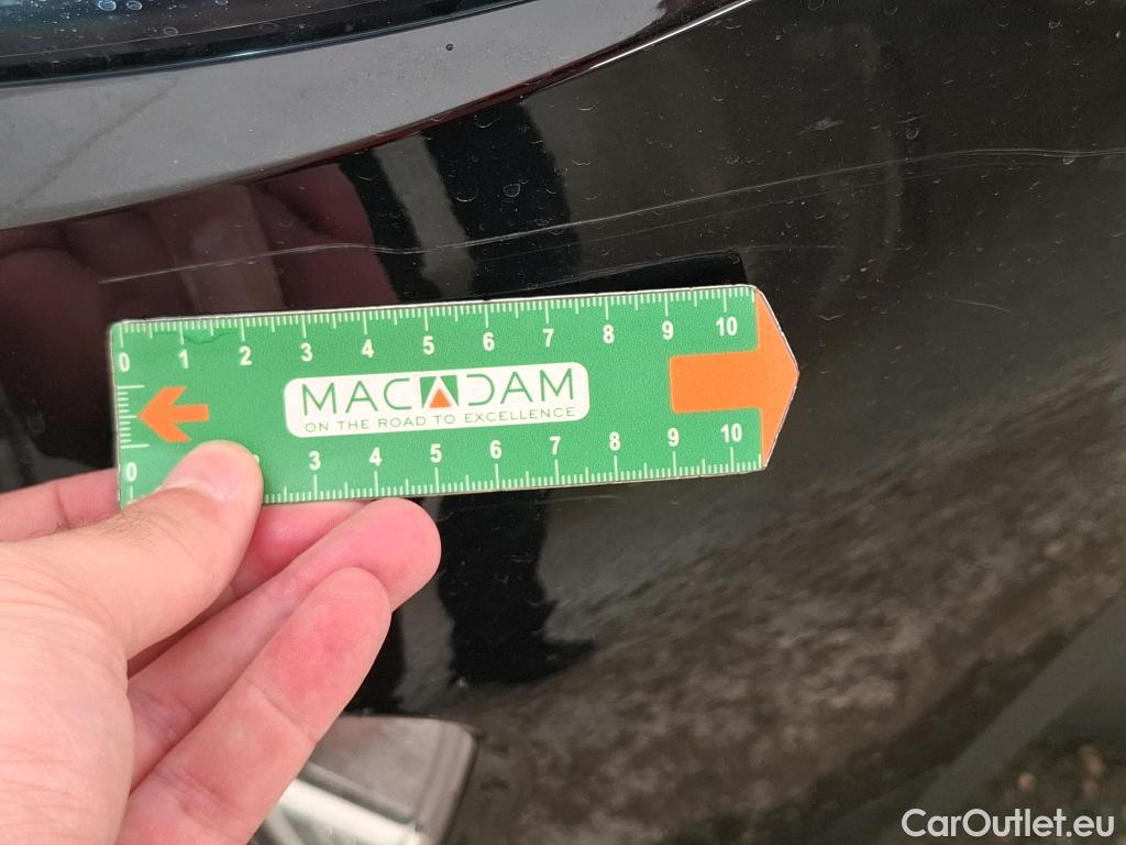  Ford  Kuga FORD  / 2019 / 5P / SUV 2.5 190 hybrid Flexifuel Pshift Titanium #2