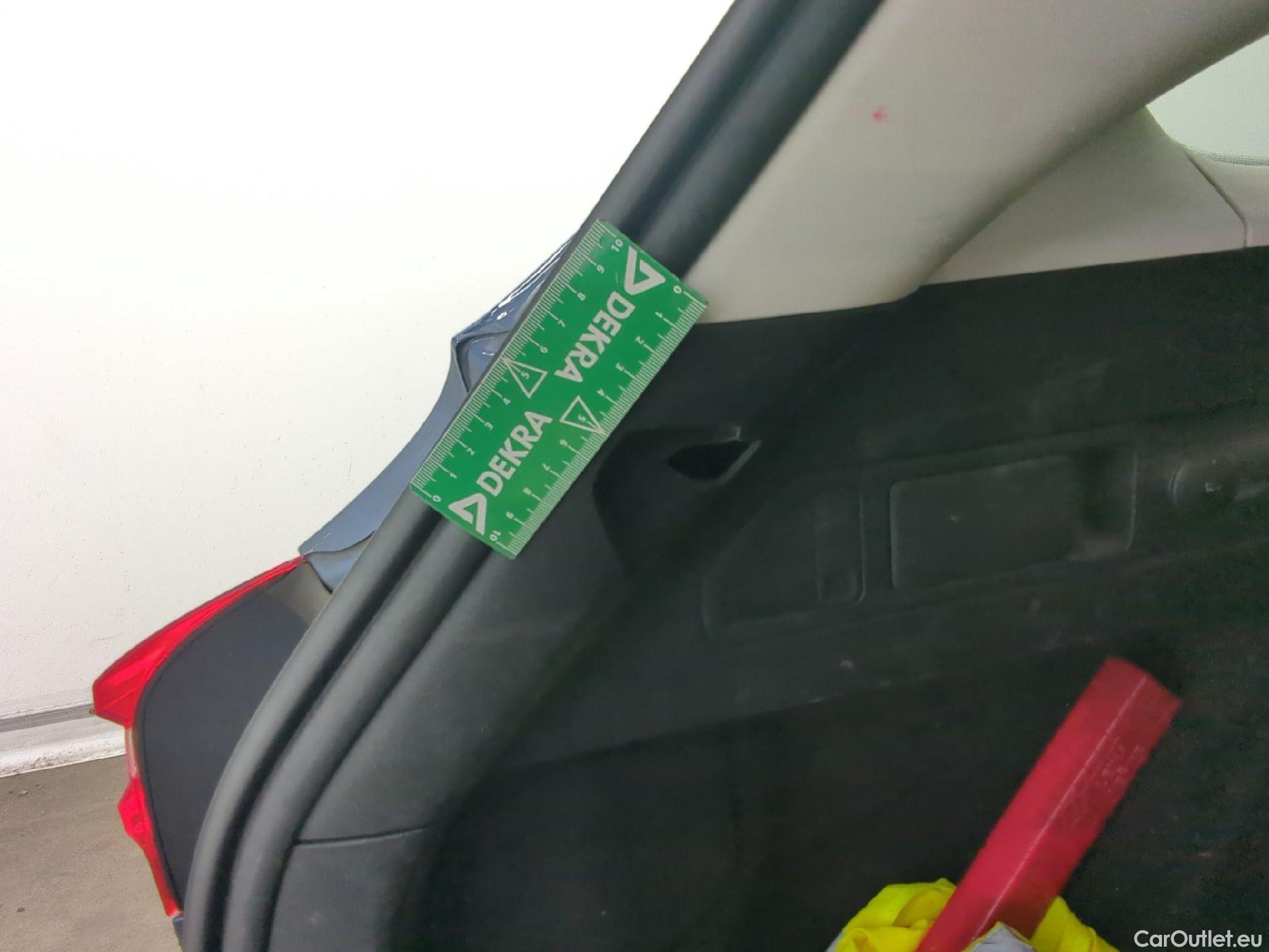  Ford  Focus FORD  SW / 2021 / 5P / Break 1.0 Flexi mHEV 125 Titani X Busin Pshift #2