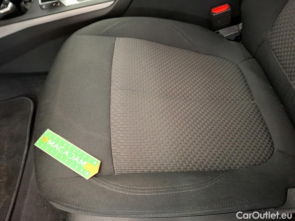  Bmw  Serie 1 BMW Série 1 / 2019 / 5P / Berline 116i DKG7 Business Design #13