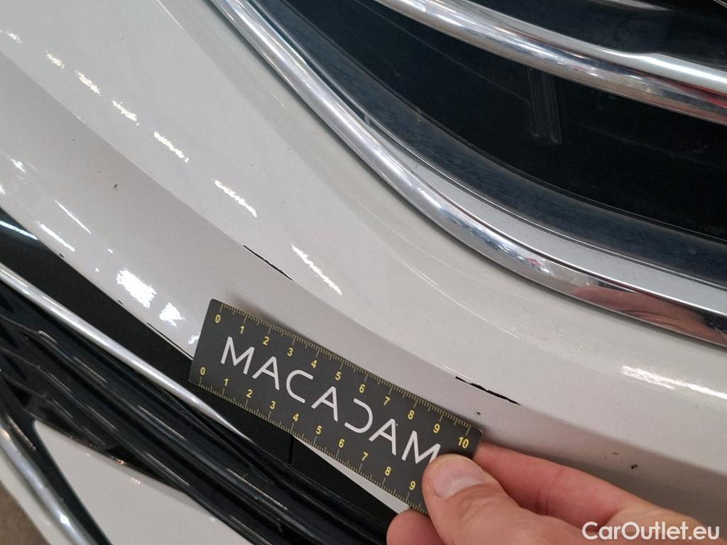  Volkswagen  Tiguan VOLKSWAGEN  / 2020 / 5P / SUV 2.0 TDI 150 DSG7 R-Line #4