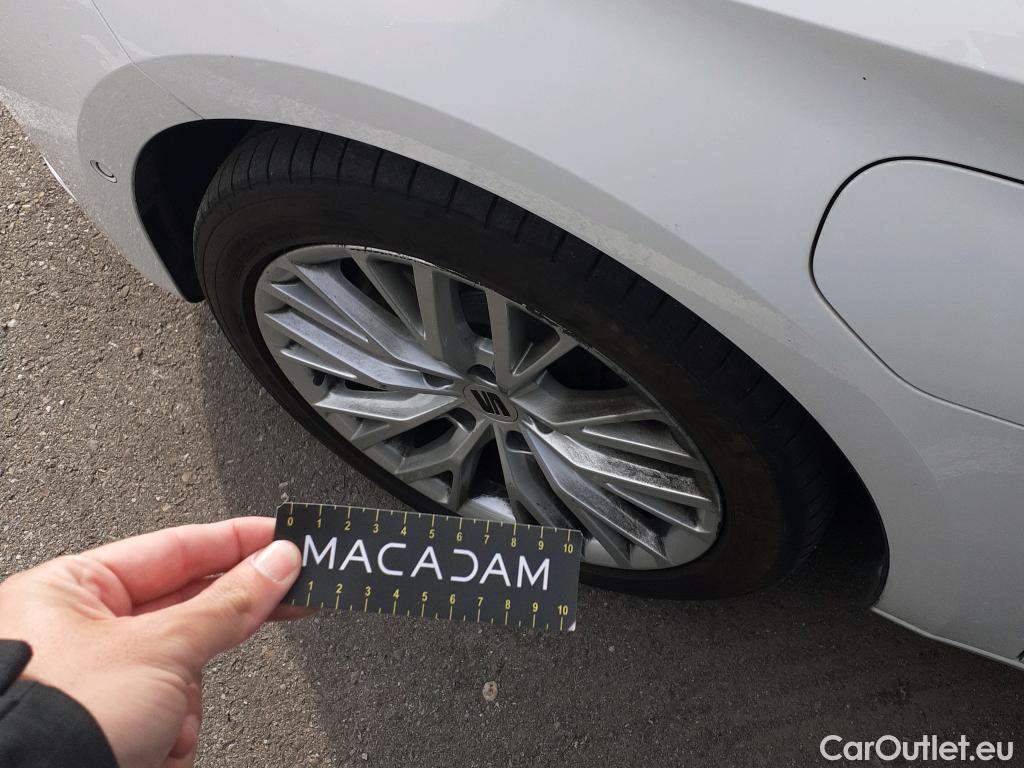  Seat  Leon SEAT Nuevo León / 2020 / 5P / familiar SP 1.4 e-Hybrid DSG S&S Xcellence Go L (AC) #12