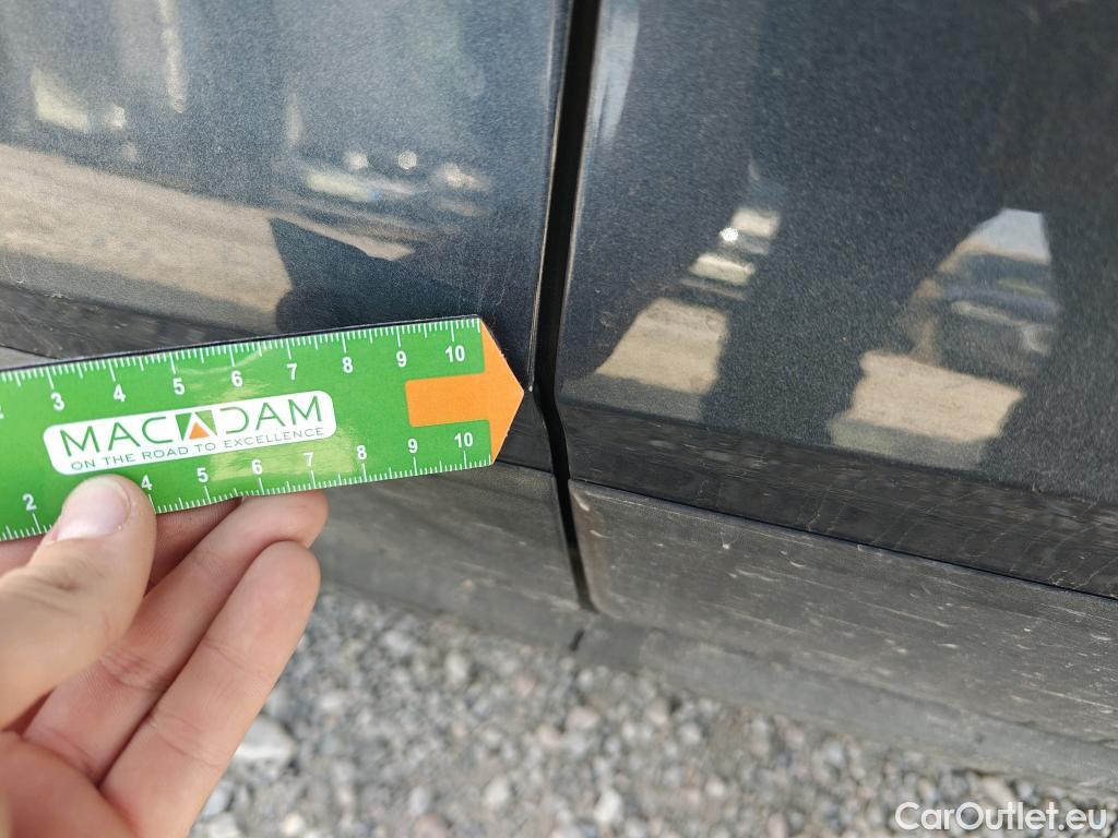  Seat  Arona  Style Special Edition 1.0 TSI 115CV AT7 E6d #25