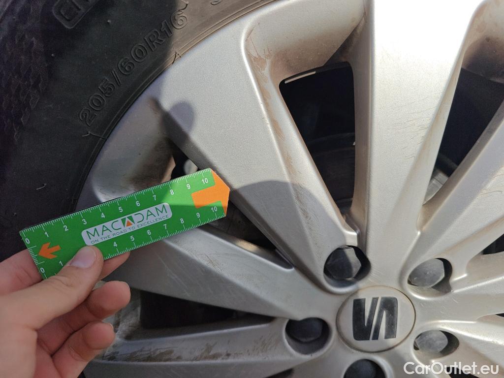  Seat  Arona  Style Special Edition 1.0 TSI 115CV AT7 E6d #13