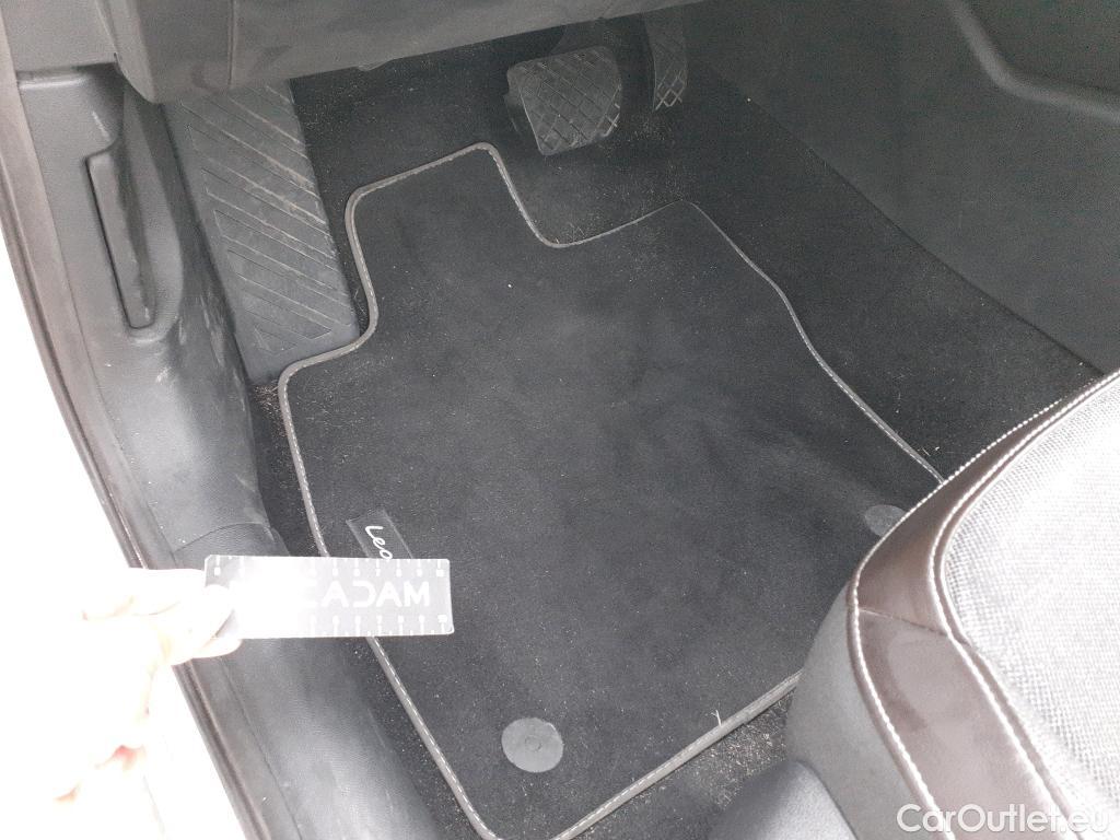  Seat  Leon SEAT Nuevo León / 2020 / 5P / familiar SP 1.4 e-Hybrid DSG S&S Xcellence Go L (AC) #32