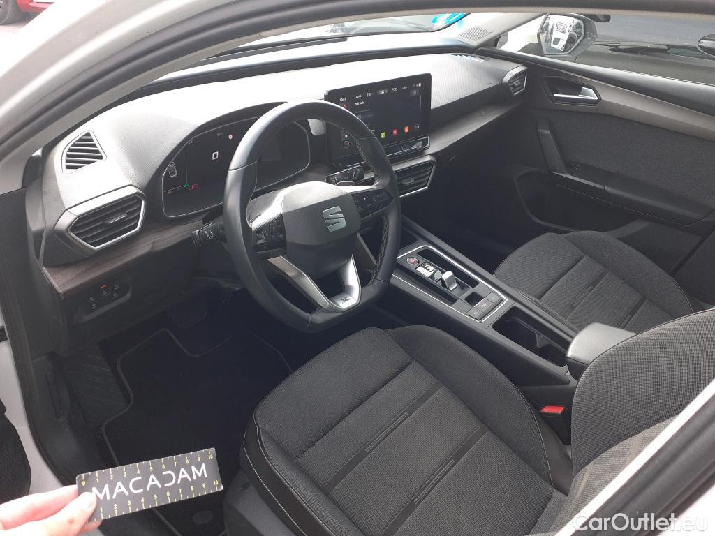  Seat  Leon SEAT Nuevo León / 2020 / 5P / familiar SP 1.4 e-Hybrid DSG S&S Xcellence Go L (AC) #31